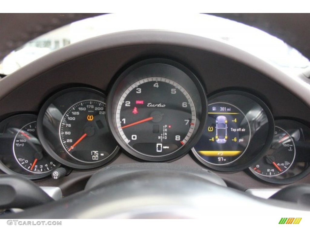 2015 Porsche 911 Turbo Cabriolet Gauges Photos