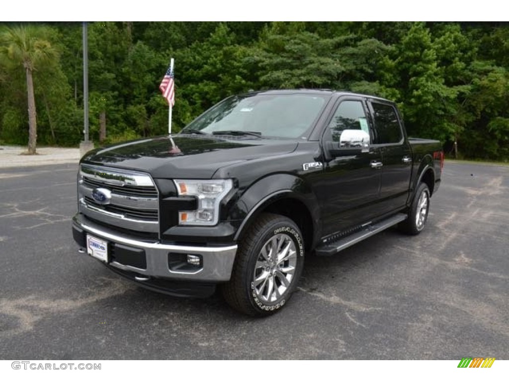 2015 F150 Lariat SuperCrew 4x4 - Tuxedo Black Metallic / Medium Earth Gray photo #1