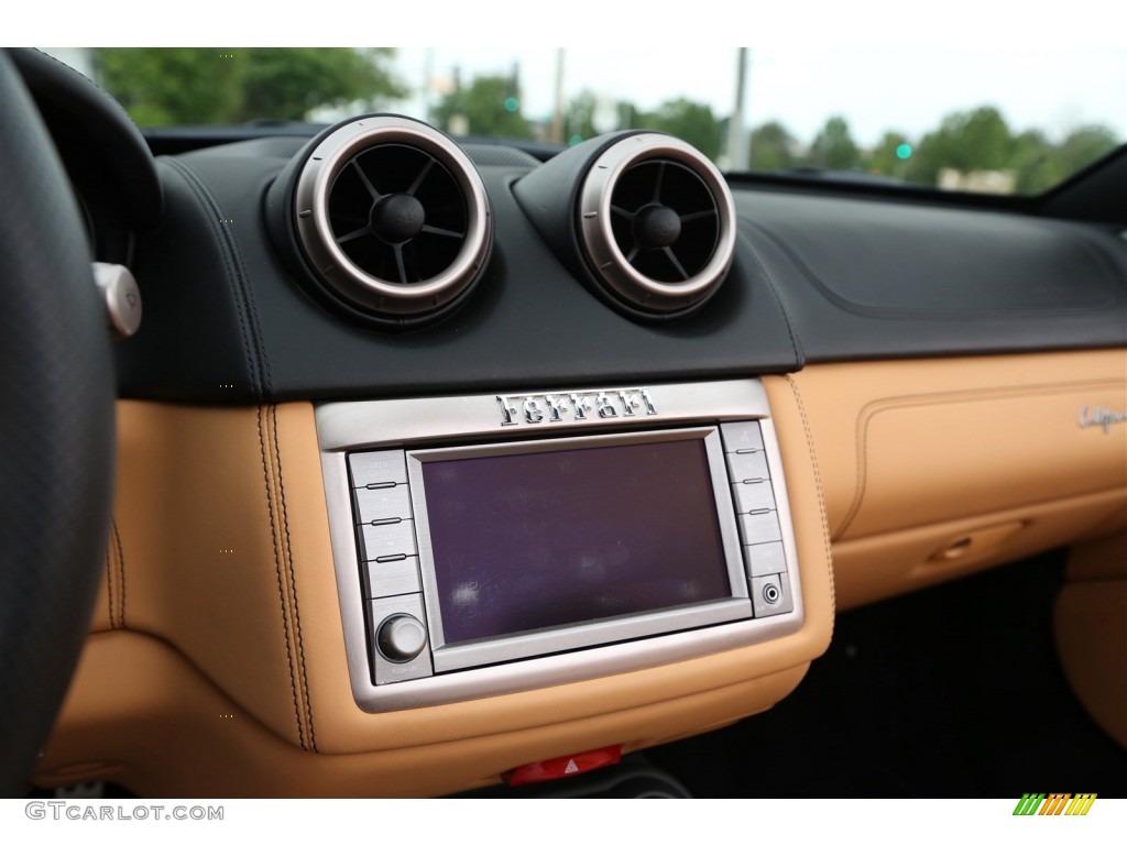 2010 Ferrari California Standard California Model Controls Photo #105247700