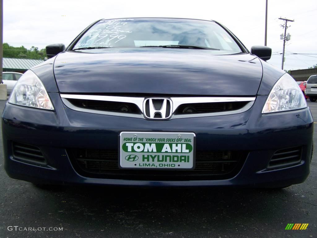 2006 Accord LX Sedan - Royal Blue Pearl / Gray photo #2