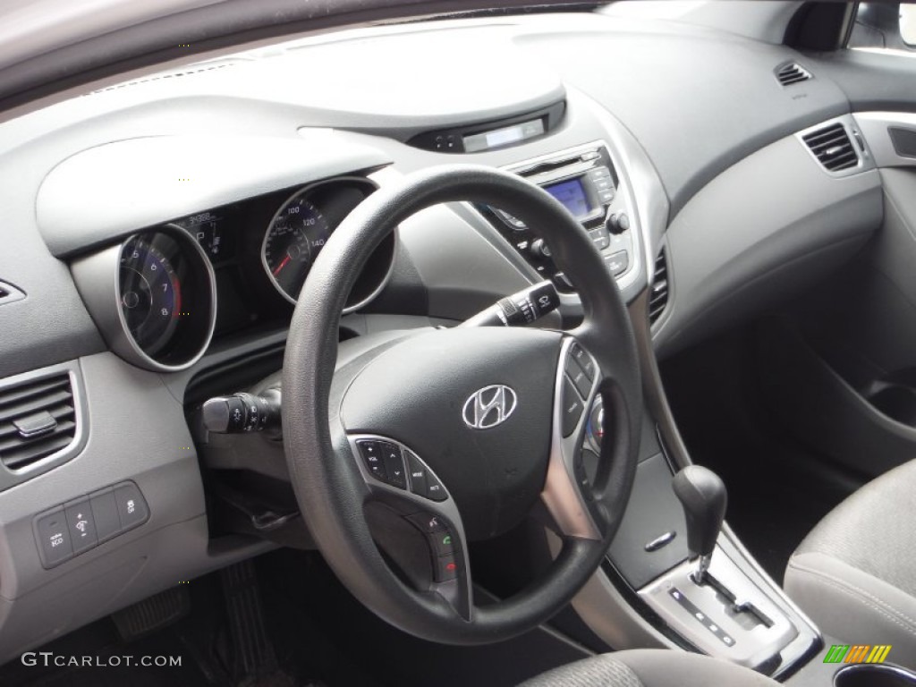 2013 Elantra Coupe GS - Monaco White / Gray photo #9