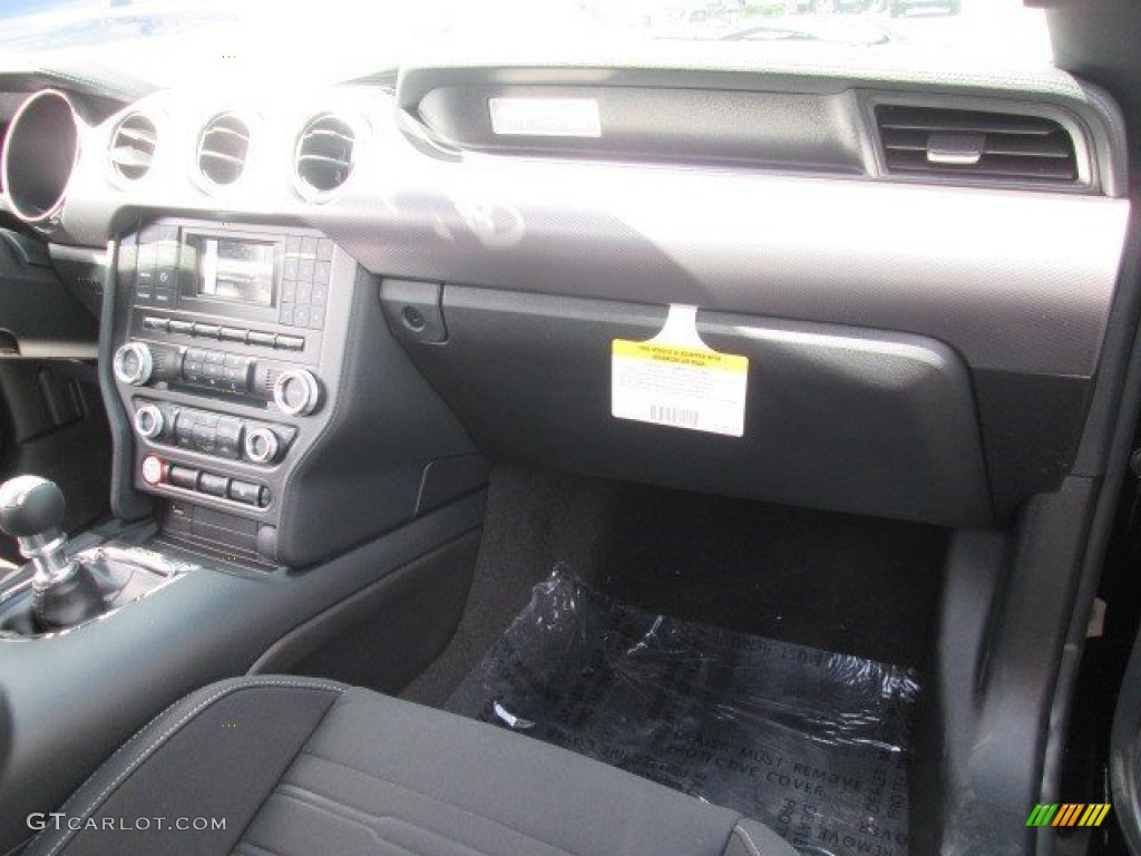 2015 Mustang GT Coupe - Black / Ebony photo #20