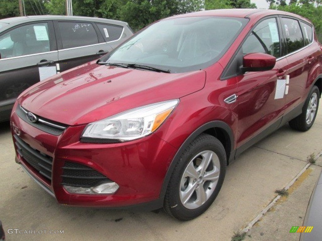 2015 Escape SE - Ruby Red Metallic / Charcoal Black photo #5