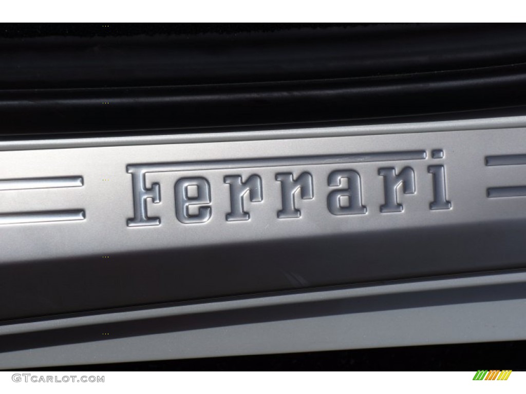 2014 Ferrari 458 Spider Marks and Logos Photo #105261579