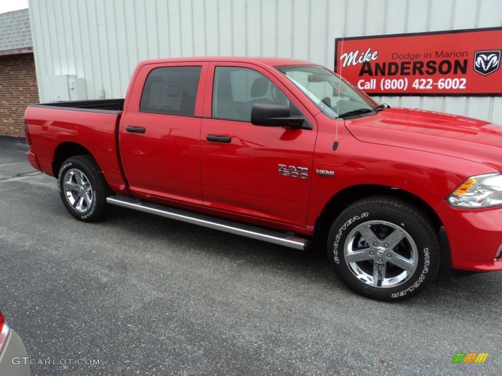 2015 1500 Express Crew Cab 4x4 - Flame Red / Black/Diesel Gray photo #2