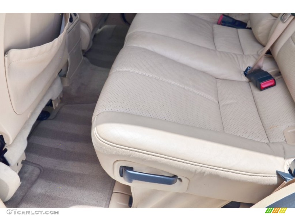 2002 ML 320 4Matic - Alabaster White / Java photo #16