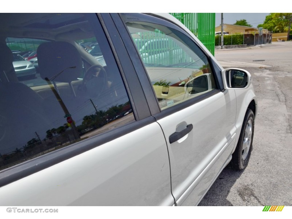2002 ML 320 4Matic - Alabaster White / Java photo #37