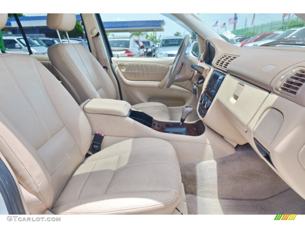 2002 ML 320 4Matic - Alabaster White / Java photo #43