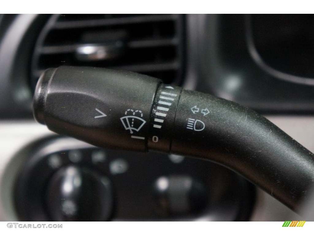 2002 Taurus SEL - Silver Frost Metallic / Medium Graphite photo #26