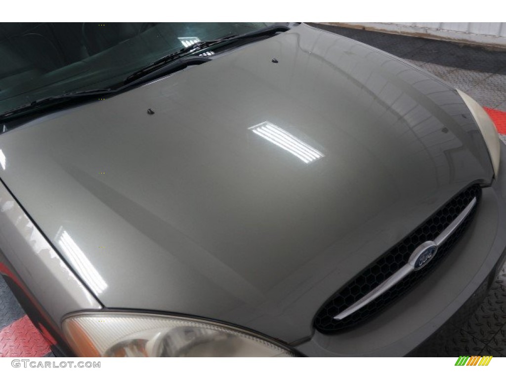 2002 Taurus SEL - Silver Frost Metallic / Medium Graphite photo #38