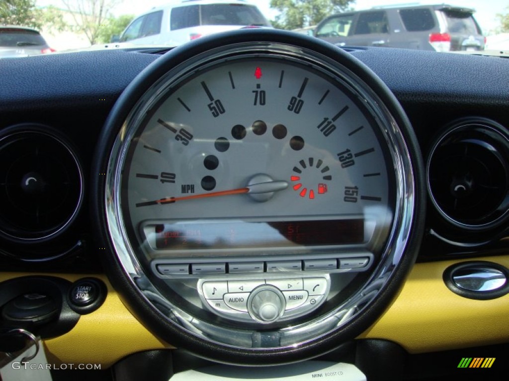 2007 Cooper Hardtop - Mellow Yellow / Carbon Black/Carbon Black photo #13