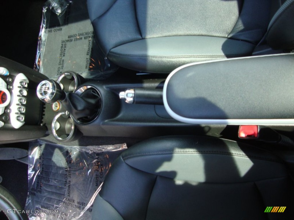 2007 Cooper Hardtop - Mellow Yellow / Carbon Black/Carbon Black photo #18