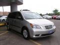 2008 Silver Pearl Metallic Honda Odyssey LX  photo #3