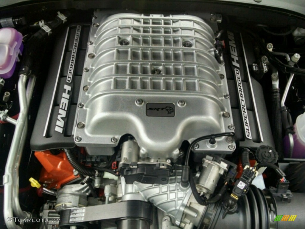 2015 Dodge Charger SRT Hellcat Engine Photos