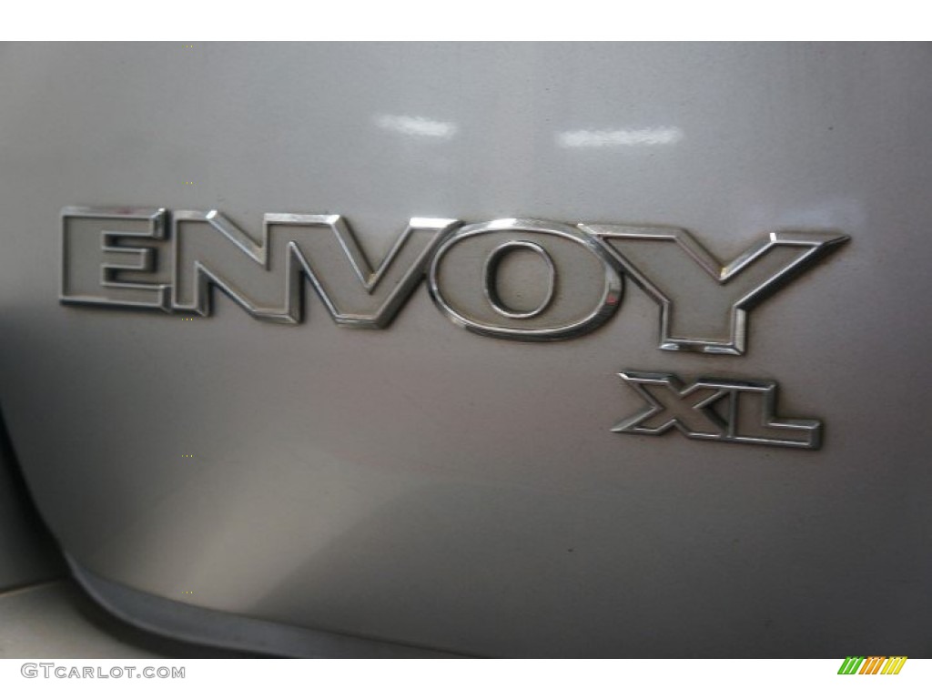 2004 Envoy XL SLT 4x4 - Liquid Silver Metallic / Dark Pewter photo #86
