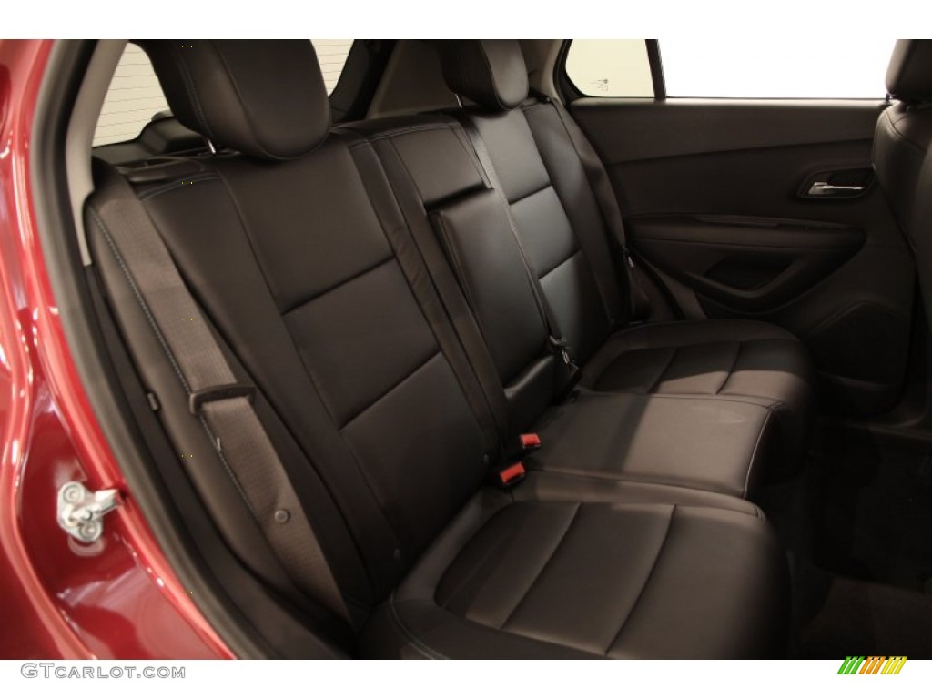 2015 Trax LTZ - Ruby Red Metallic / Jet Black photo #15