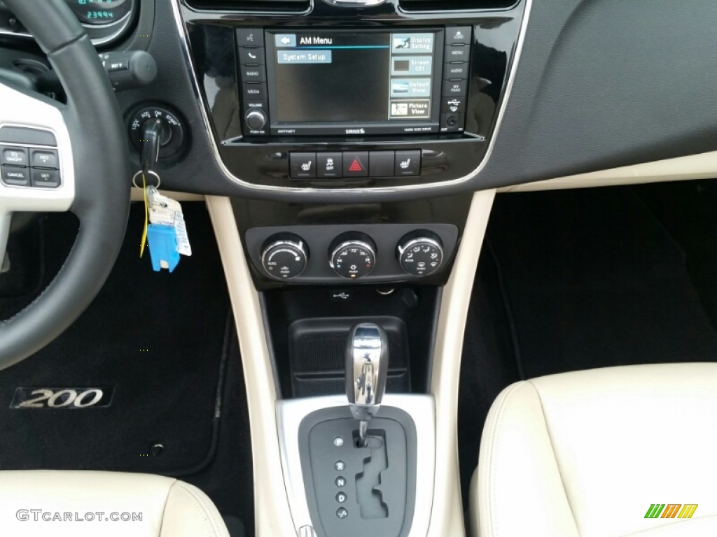 2013 200 Limited Convertible - Deep Auburn Pearl / Black/Light Frost Beige photo #11