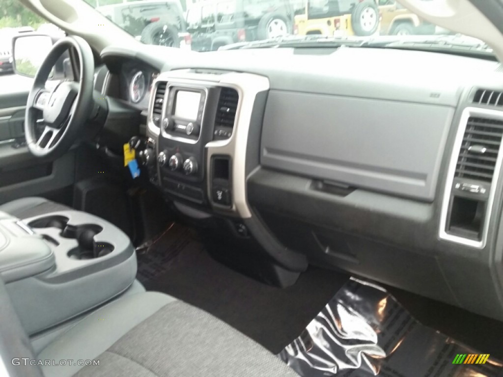 2014 1500 SLT Quad Cab 4x4 - Bright White / Black/Diesel Gray photo #7