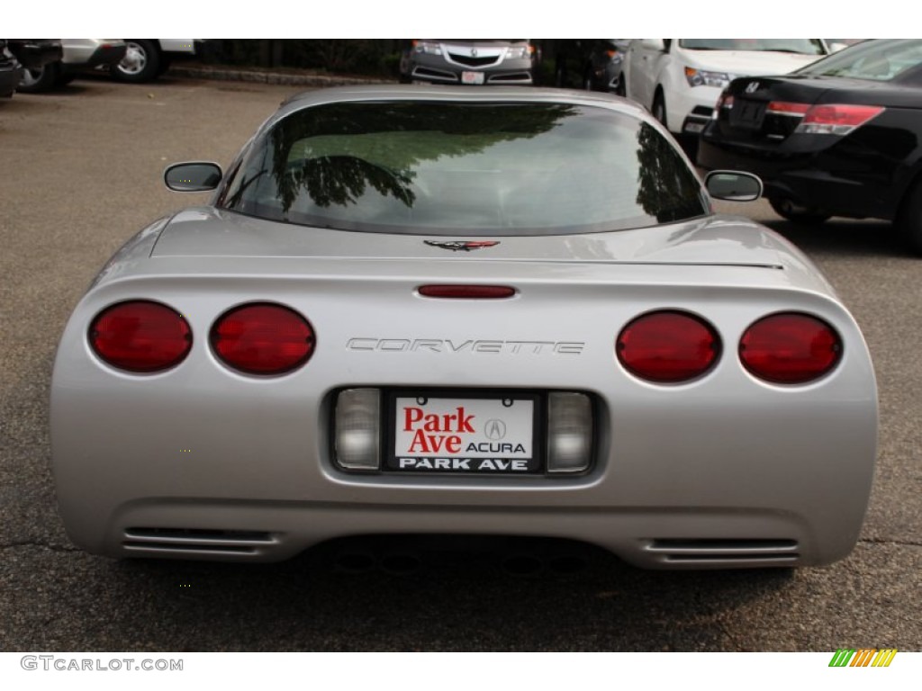2000 Corvette Coupe - Sebring Silver Metallic / Black photo #4