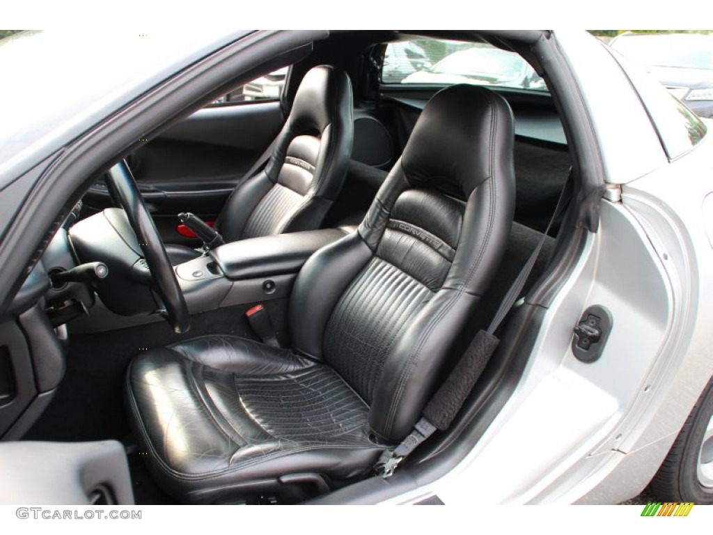 2000 Chevrolet Corvette Coupe Front Seat Photo #105288137