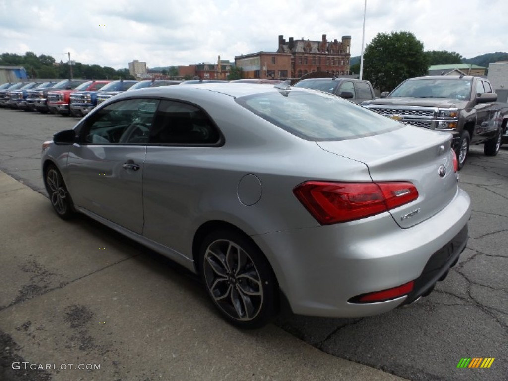 2015 Forte Koup SX - Bright Silver / Black photo #5