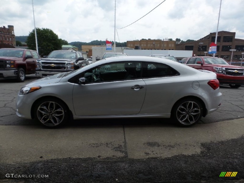 2015 Forte Koup SX - Bright Silver / Black photo #6