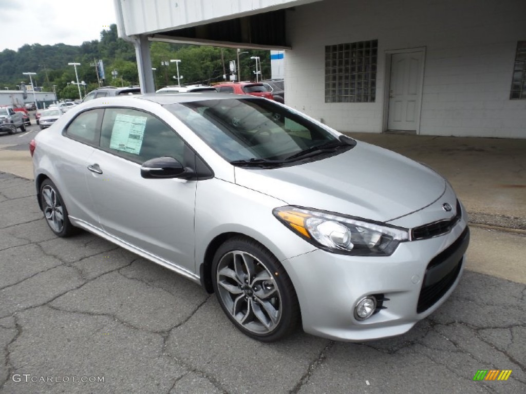 2015 Forte Koup SX - Bright Silver / Black photo #9
