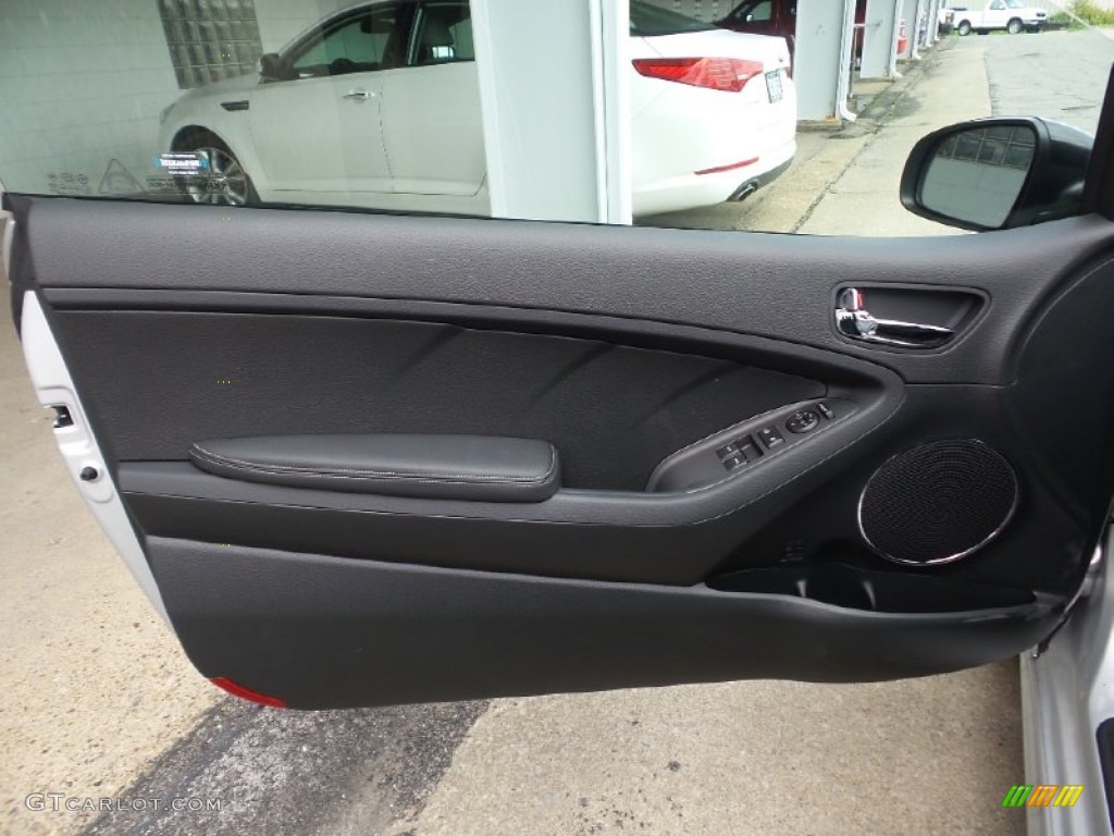 2015 Forte Koup SX - Bright Silver / Black photo #13
