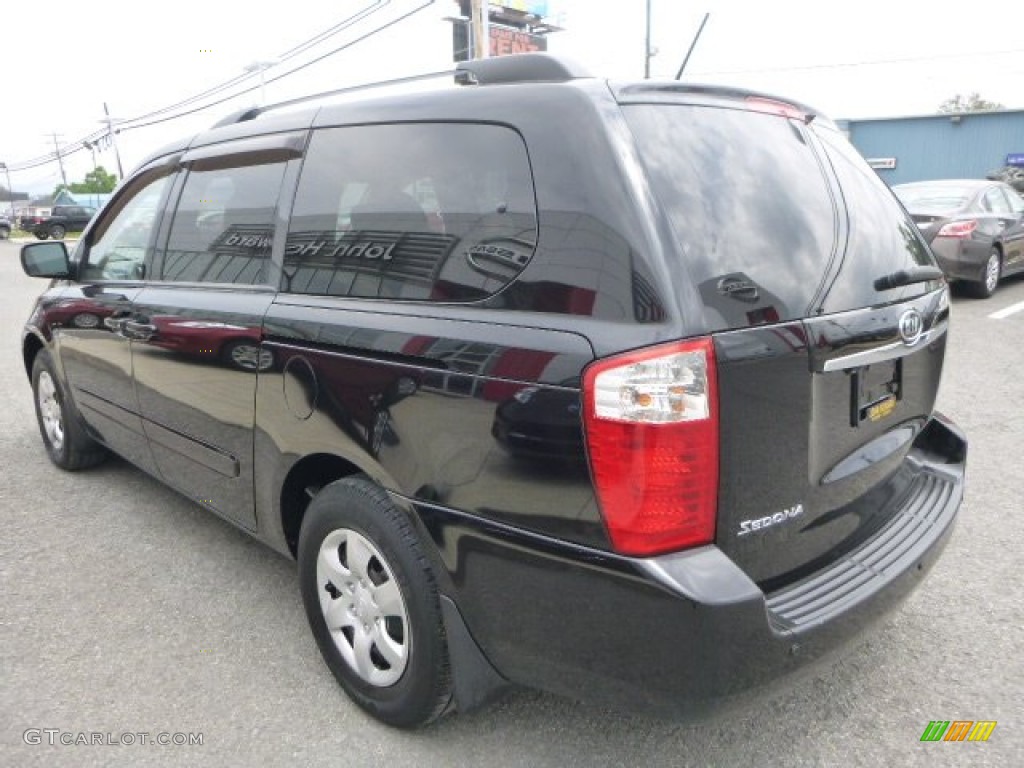 2010 Sedona LX - Midnight Black / Beige photo #7