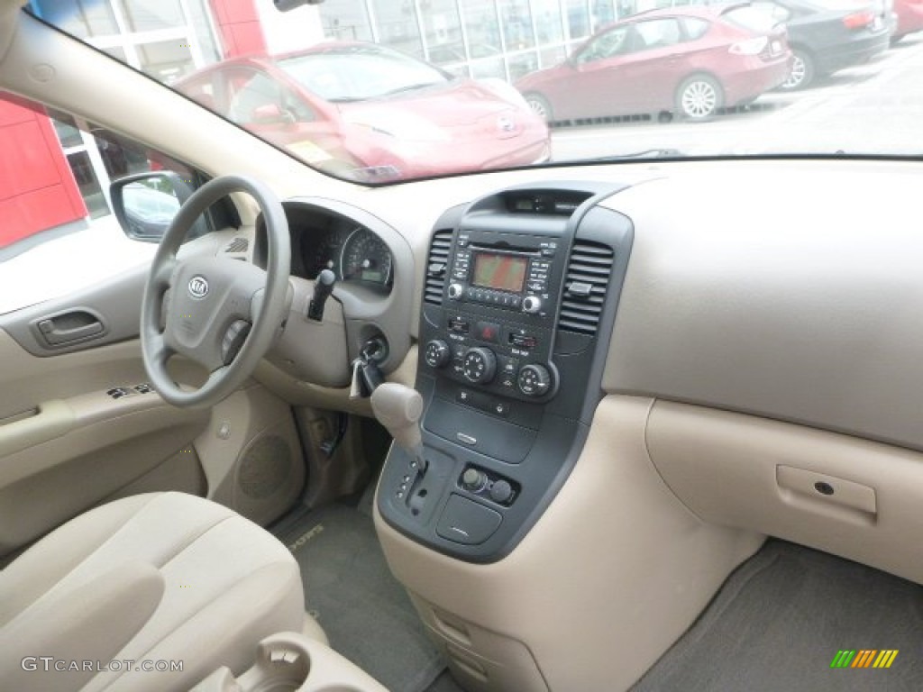 2010 Sedona LX - Midnight Black / Beige photo #12