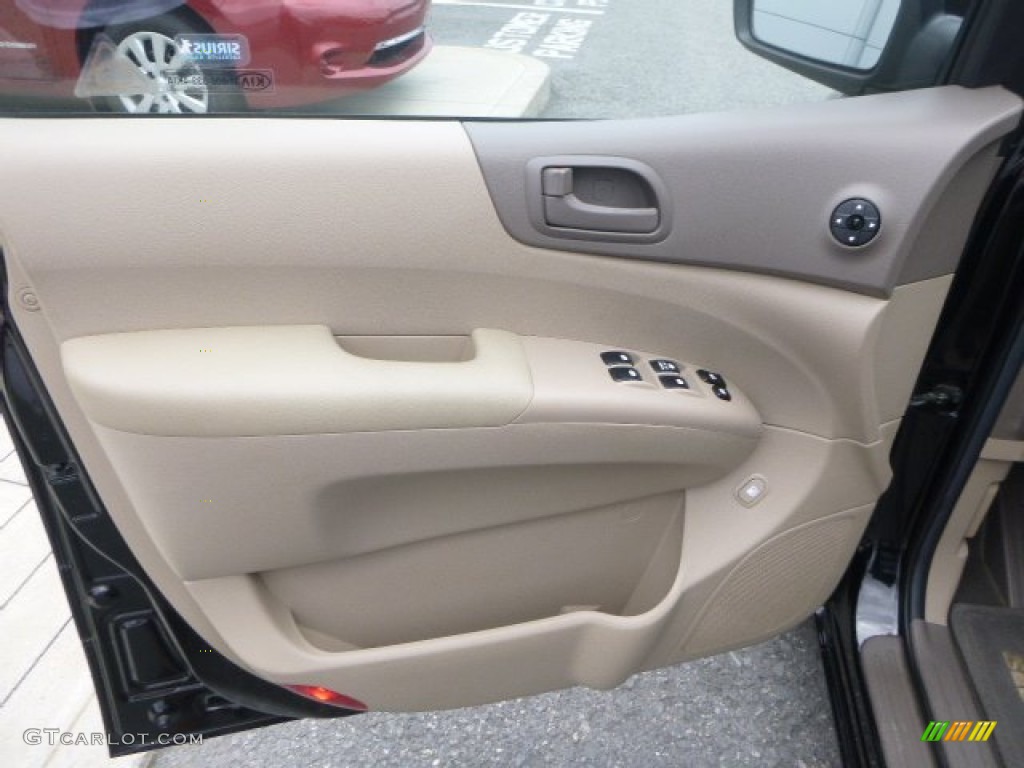 2010 Sedona LX - Midnight Black / Beige photo #15