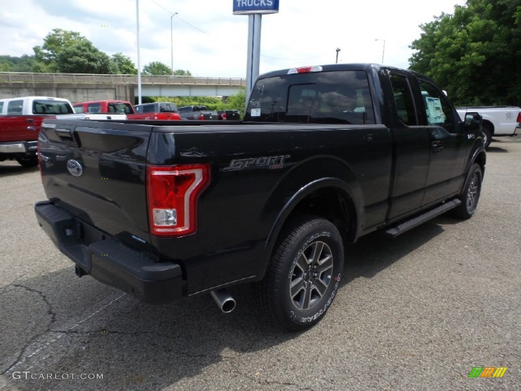 2015 F150 XLT SuperCab 4x4 - Tuxedo Black Metallic / Black photo #3