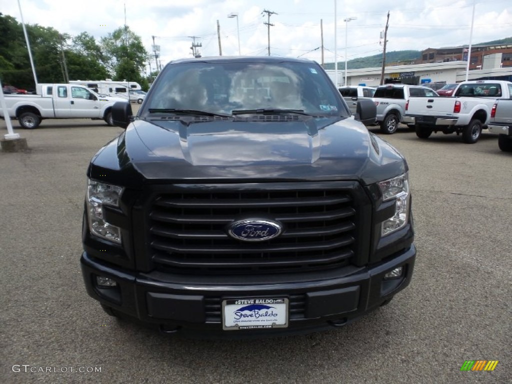 2015 F150 XLT SuperCab 4x4 - Tuxedo Black Metallic / Black photo #9