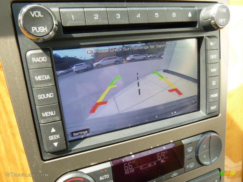 2014 Lincoln Navigator 4x4 Controls Photos
