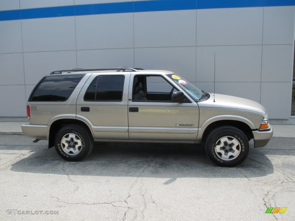 2002 Blazer LS 4x4 - Light Pewter Metallic / Graphite photo #2