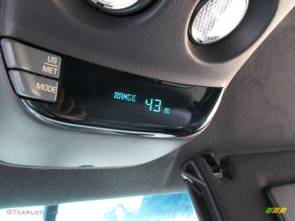 2002 Blazer LS 4x4 - Light Pewter Metallic / Graphite photo #36