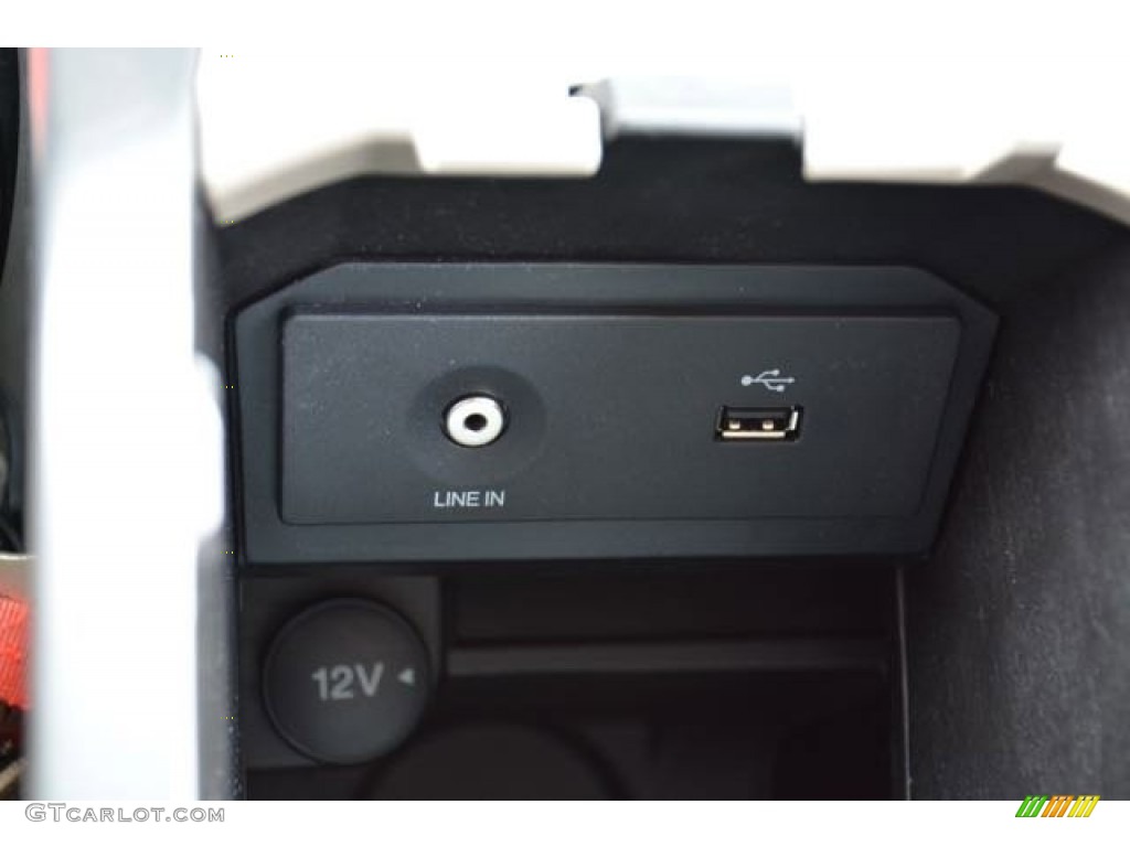 2015 Escape SE - Oxford White / Medium Light Stone photo #27