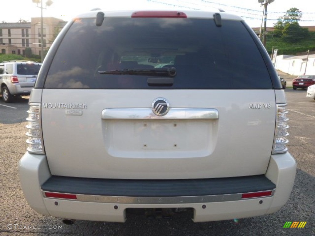 2006 Mountaineer Premier AWD - Oxford White / Camel photo #3
