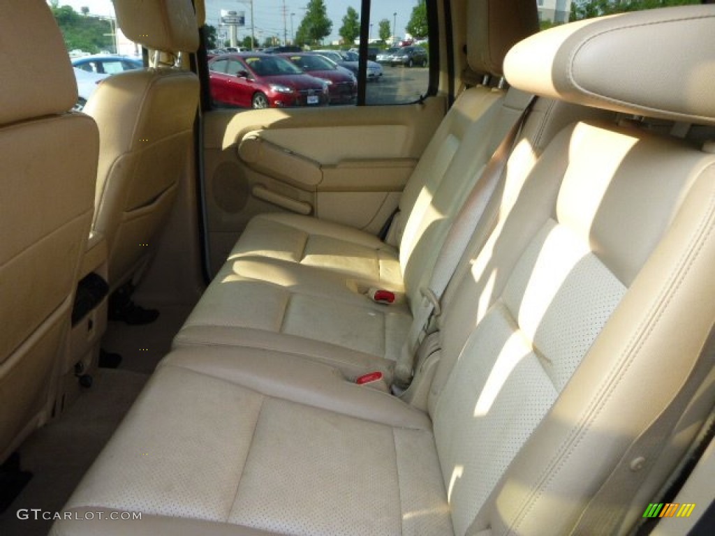 2006 Mountaineer Premier AWD - Oxford White / Camel photo #9