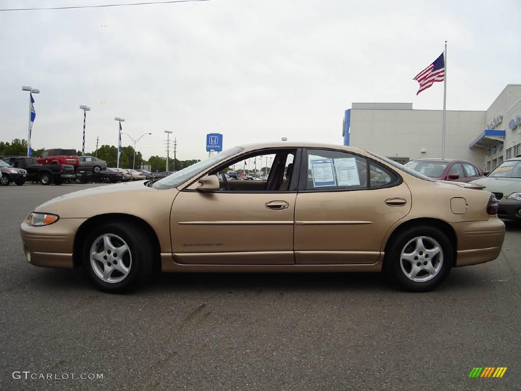 1998 Grand Prix GT Sedan - Gold Metallic / Camel photo #2