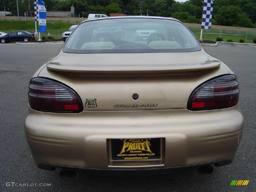 1998 Grand Prix GT Sedan - Gold Metallic / Camel photo #4