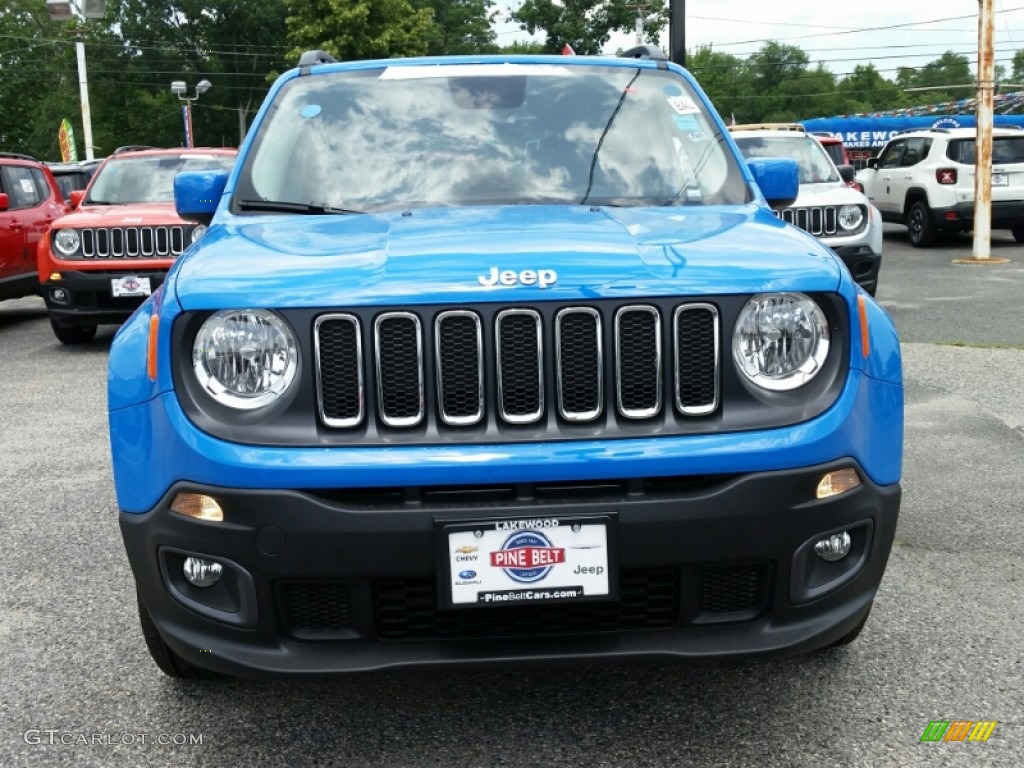 2015 Renegade Latitude 4x4 - Sierra Blue / Black photo #2