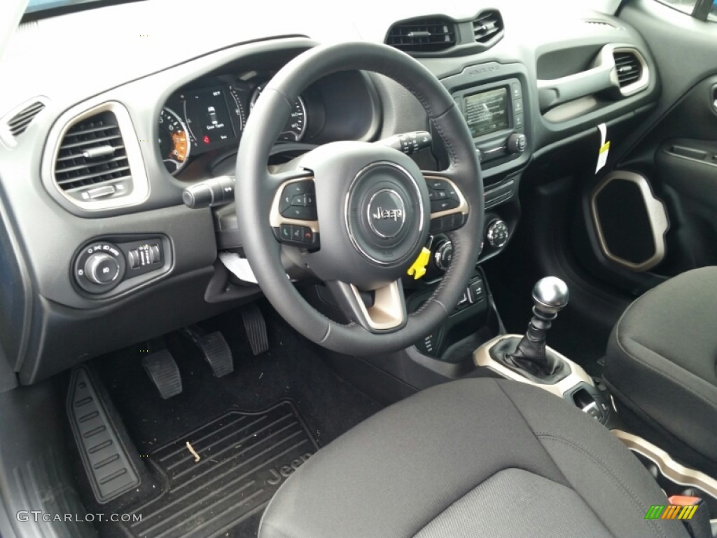 2015 Renegade Latitude 4x4 - Sierra Blue / Black photo #7