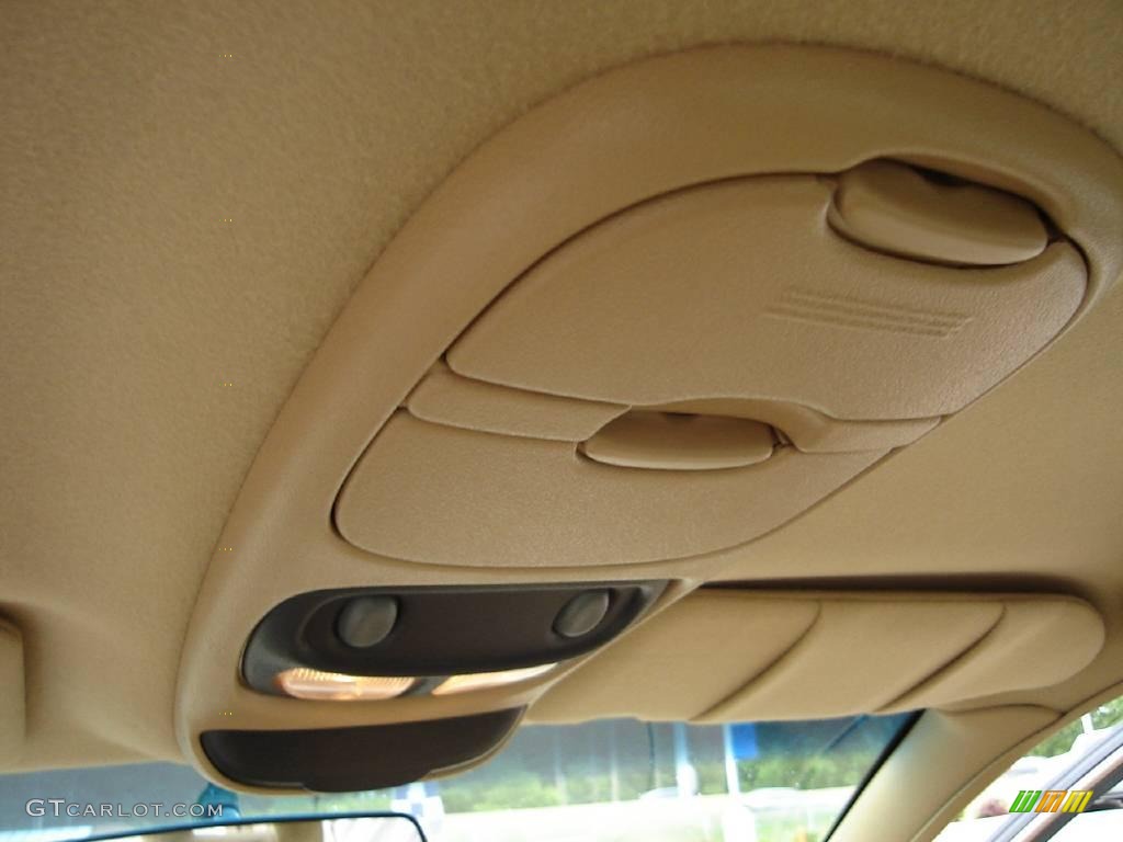 1998 Grand Prix GT Sedan - Gold Metallic / Camel photo #18