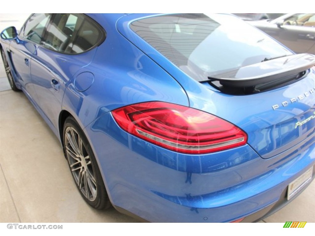 2015 Panamera S E-Hybrid - Sapphire Blue Metallic / Black/Luxor Beige photo #7