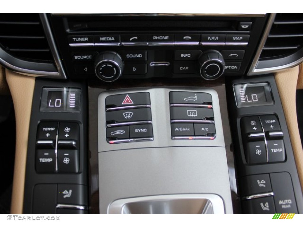 2015 Porsche Panamera S E-Hybrid Controls Photo #105322601