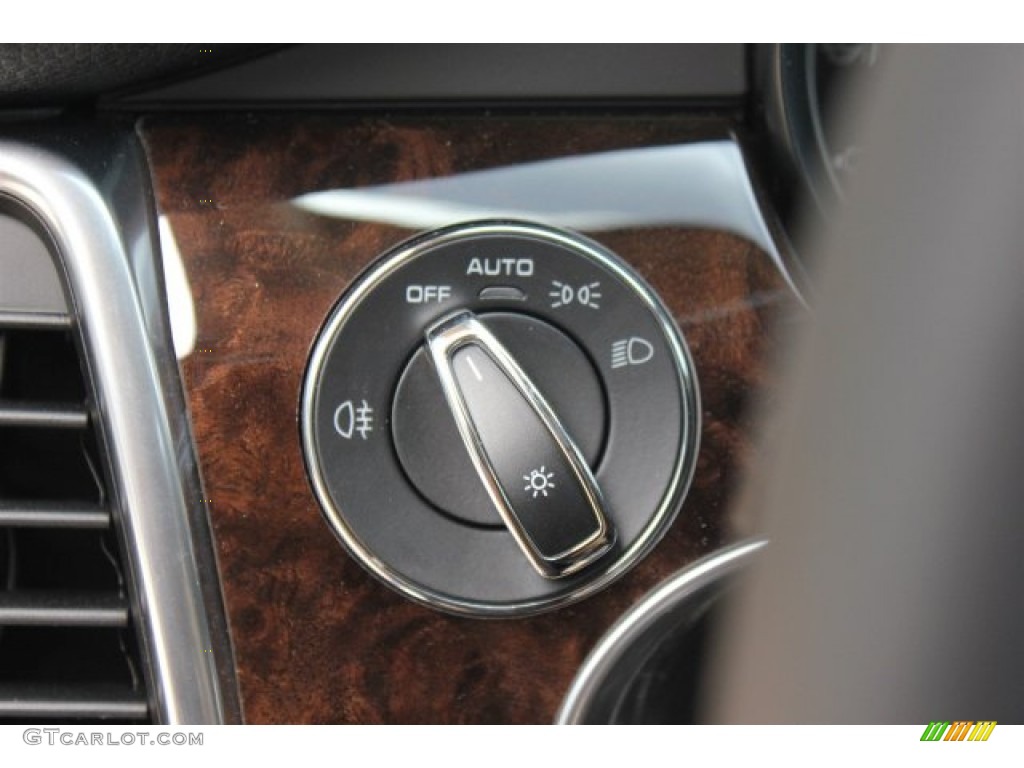 2015 Porsche Panamera S E-Hybrid Controls Photo #105322682
