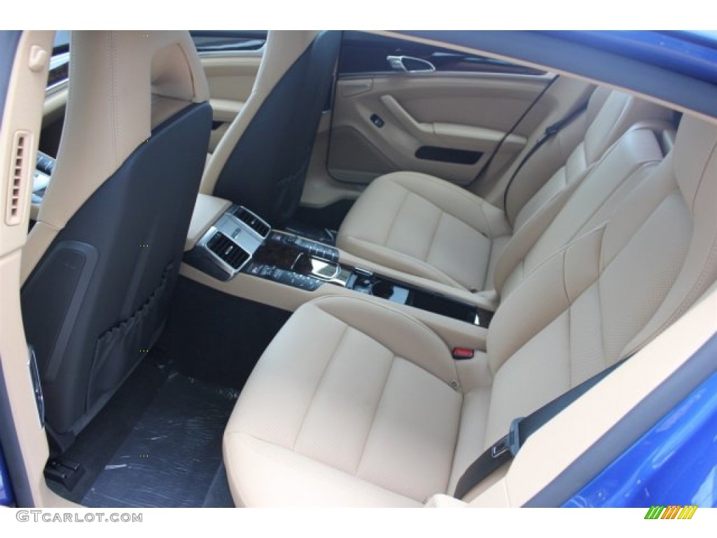 2015 Porsche Panamera S E-Hybrid Rear Seat Photo #105322712