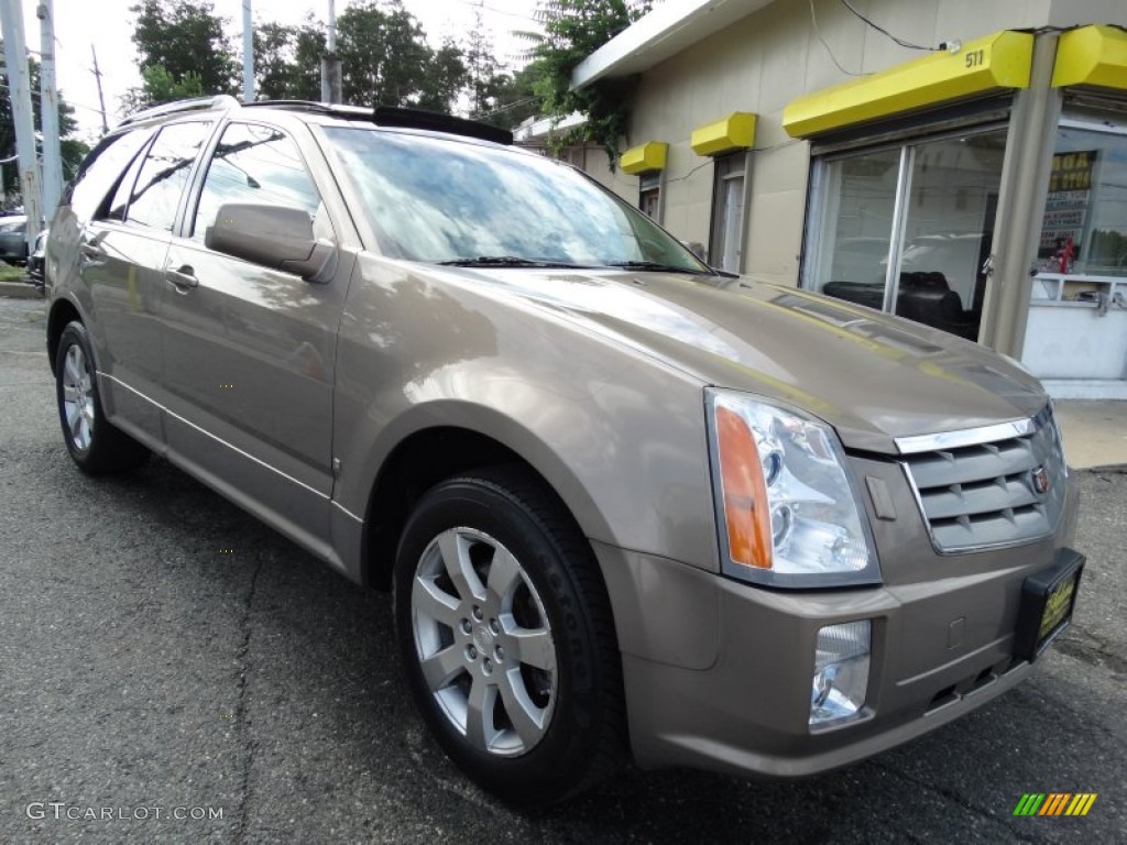 2006 Cadillac SRX V8 Exterior Photos