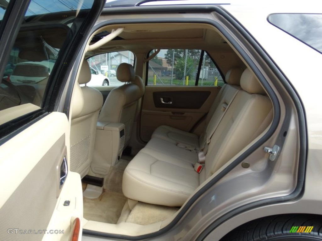2006 Cadillac SRX V8 Rear Seat Photo #105323399